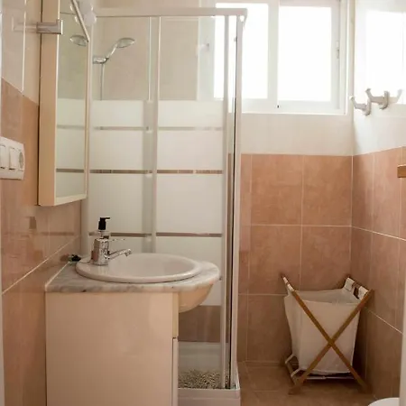 Piso En Casco Antigüo Con Mucho Encanto Junto Al Castillo Apartamento