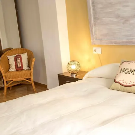 Piso En Casco Antigüo Con Mucho Encanto Junto Al Castillo Apartamento